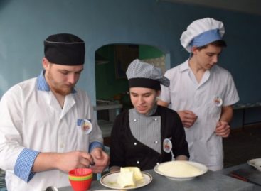 Лучшего повара определили в Сальском индустриальном техникуме