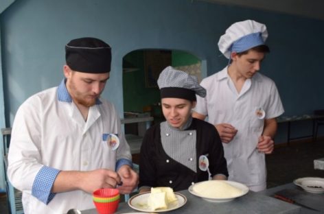 Лучшего повара определили в Сальском индустриальном техникуме