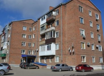 Жители пятиэтажек в центре Сальска вторую неделю ждут горячую воду