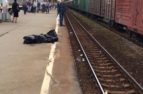 В Ростове под колесами поезда погиб 22-летний сальчанин