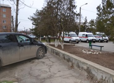 Врачи сальской поликлиники в праздничные выходные будут дежурить круглосуточно