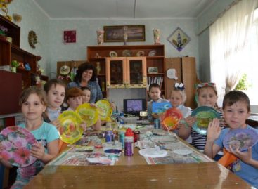 Юные «волшебники» творят чудеса в «Школе чародеев» Жанны Войновой
