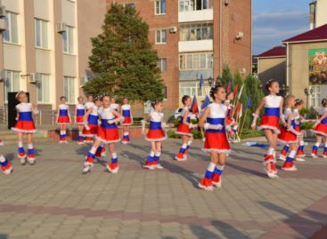 День России в Сальске: спортивные соревнования, викторина и концерт