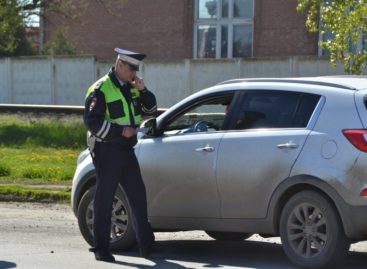 В Сальске полицейские «ловят» авто с тонированными стёклами