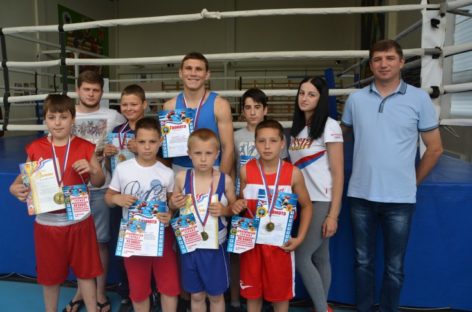 Сальские боксёры: девять наград с Кубани