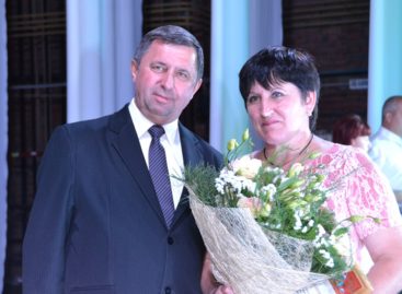 Медиков в Сальске поздравили с профессиональным праздником