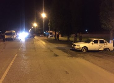 В Сальске на Западном столкнулись три авто: есть пострадавшие