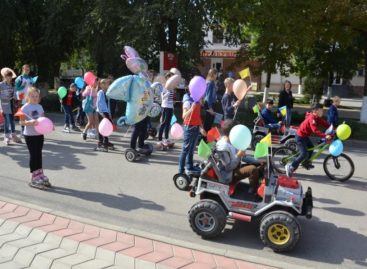 Ограбление и сбежавшая невеста: праздничный парад запомнится сальчанам  надолго