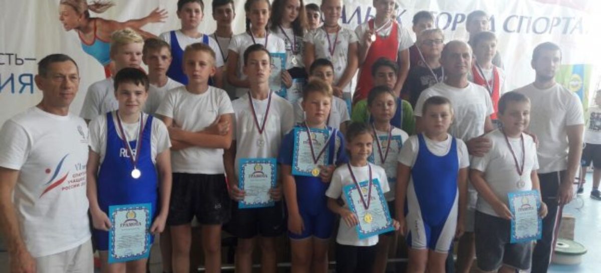 Все силы – Сальску: турнир по тяжелой атлетике