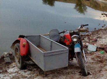 В селе Шаблиевка Сальского района перевернулся и погиб мотоциклист
