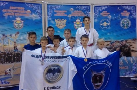 Сальские рукопашники успешно выступили в Калмыкии