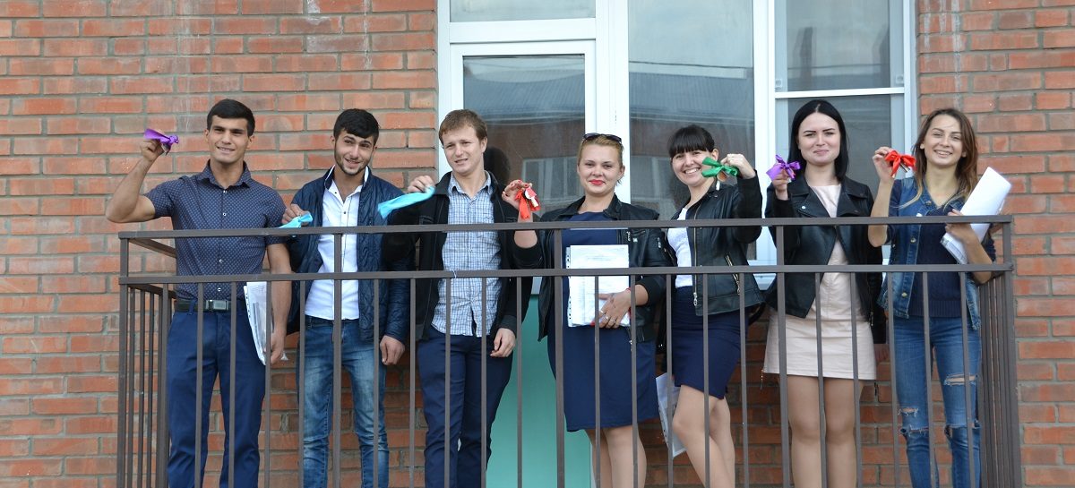 В Сальске ключи от собственных квартир получили 15 новосёлов