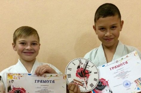 Каратисты Нового Егорлыка отличились в Зверево
