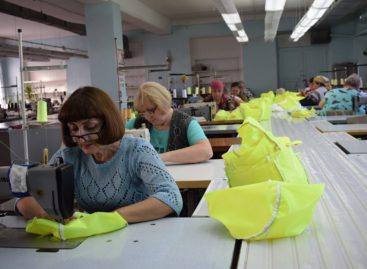 На швейной фабрике в Сальске модернизируют производство