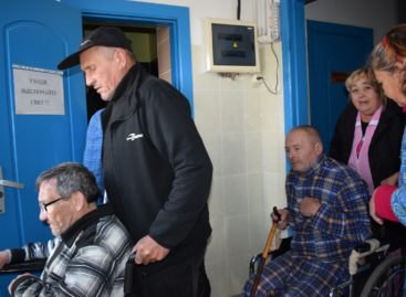 В Сальске эвакуировали лиц без определённого места жительства