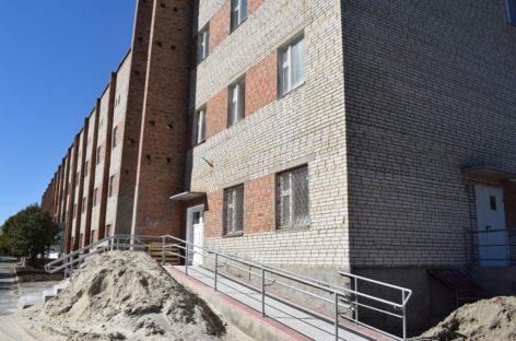В детской поликлинике Сальска заменят окна до конца года