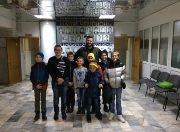 Юные баскетболисты Сальска сыграли с ростовчанами