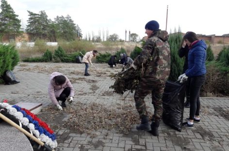 Братскую могилу привели в порядок