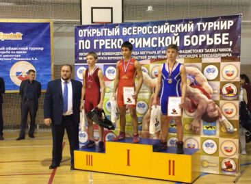 Борцы Сальского района завоевали три «серебра» в Богучаре
