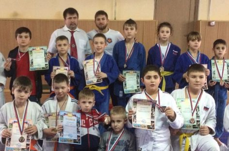 Сальские дзюдоисты привезли 24 медали из Пролетарска