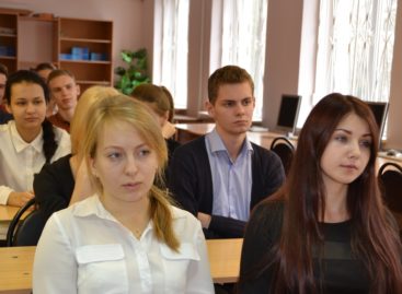 Почти 500 победных и призовых мест заняли сальские школьники на олимпиадах
