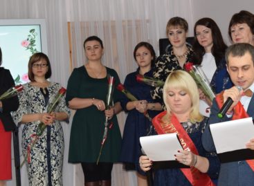 Одиннадцать педагогов Сальского района продолжат борьбу за звание «Учитель года»