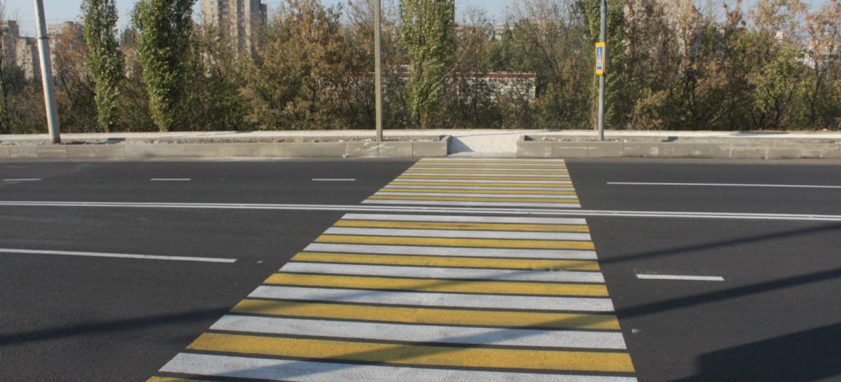 В Сальске на пешеходном переходе был сбит подросток