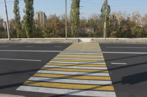 В Сальске на пешеходном переходе был сбит подросток