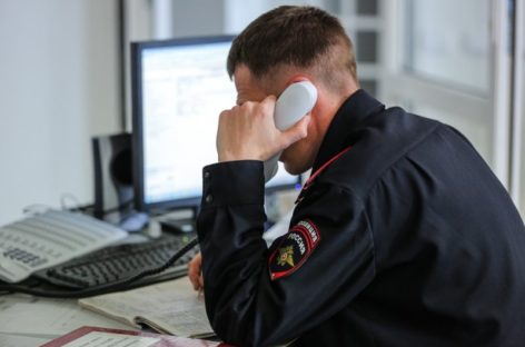 Сальский охранник обнаружил на автобусной остановке подозрительную бесхозную коробку