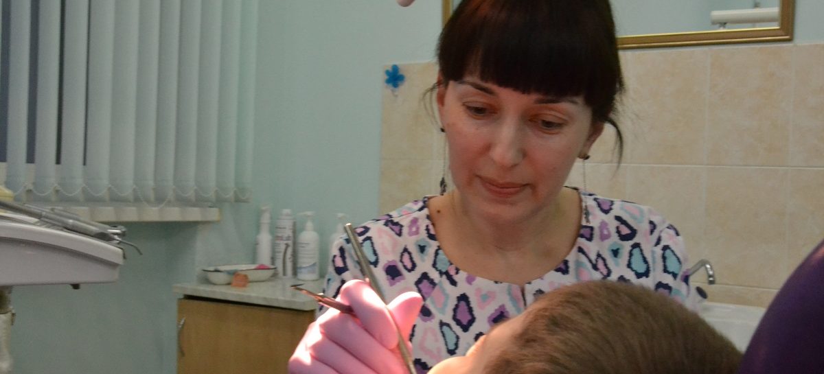 Стоматолог Алина Акуева: рада дарить улыбки — во всех смыслах