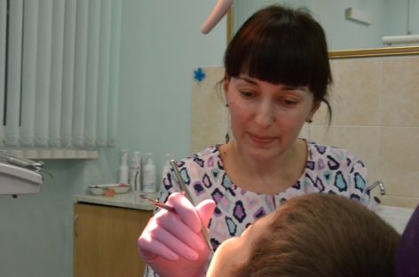 Стоматолог Алина Акуева: рада дарить улыбки — во всех смыслах