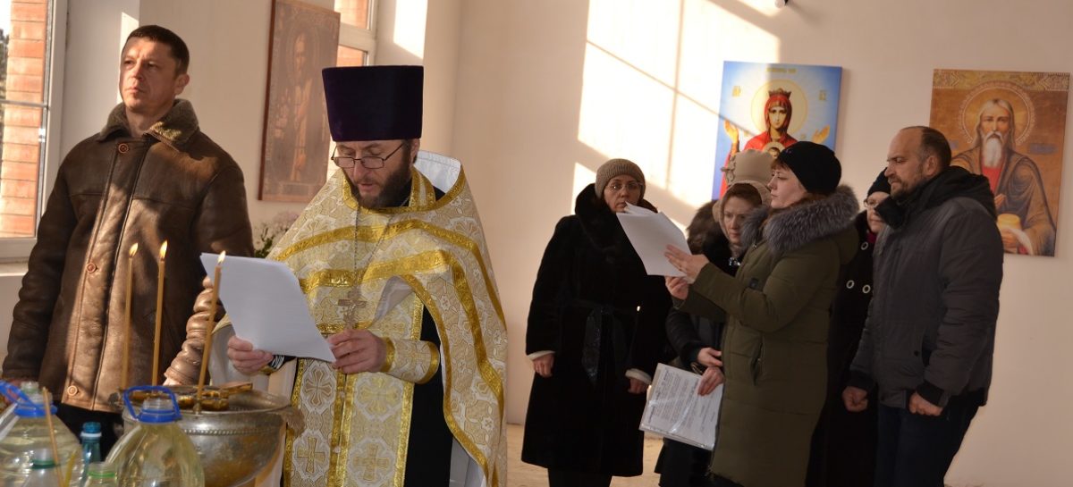 мем про русскую литературу. тепло ли тебе. тепло ли тебе девица тепло ли тебе красная. морозко тепло тебе девица. старики зимой.