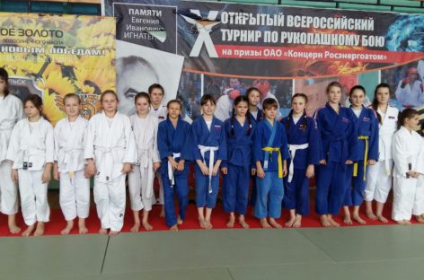 Сальские дзюдоистки встретились на татами в честь праздника