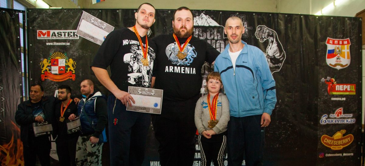Три богатыря из Сальска показали удаль на «Кубке Северного Кавказа»
