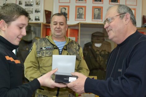 В музее Дома пионеров подвели итоги конкурса детских поделок ко Дню защитника Отечества
