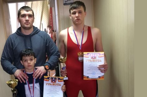 Борцы Сальского района показали себя на международном турнире
