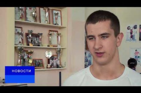 Даниил Кисиров завоевал серебряную медаль на чемпионате РО по тяжелой атлетике
