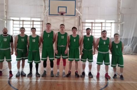 Как сыграли полуфиналы городского чемпионата по баскетболу
