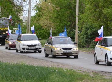 В Сальске в честь Дня Победы состоялся автопробег
