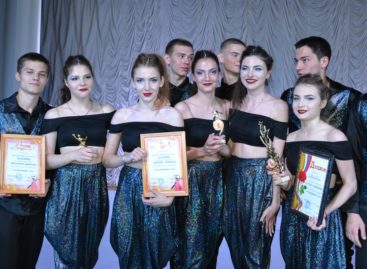 Жюри «Стартина» пришлось вручать два Кубка для лучших команд XXIII сезона