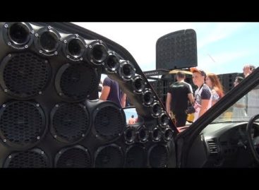 Автозвук в Сальске: на взлётке было громко