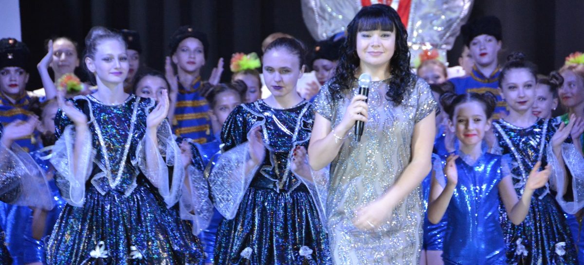 Шоу-балет «Ренессанс» дал заключительный концерт сезона