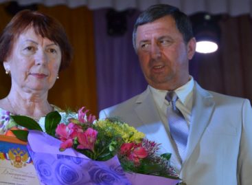 Сальские медики отметили профессиональный праздник