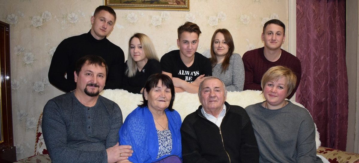Cемья Рябошапка уже полвека читает «Сальскую степь»