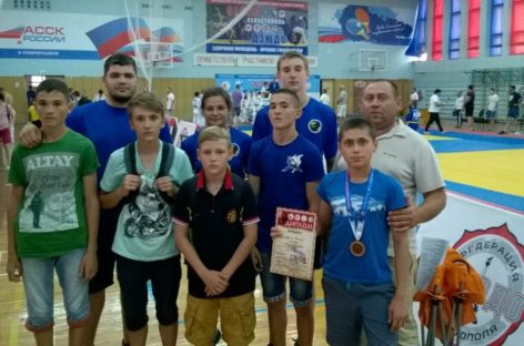 Спортсмены из Сальска боролись на татами в Севастополе