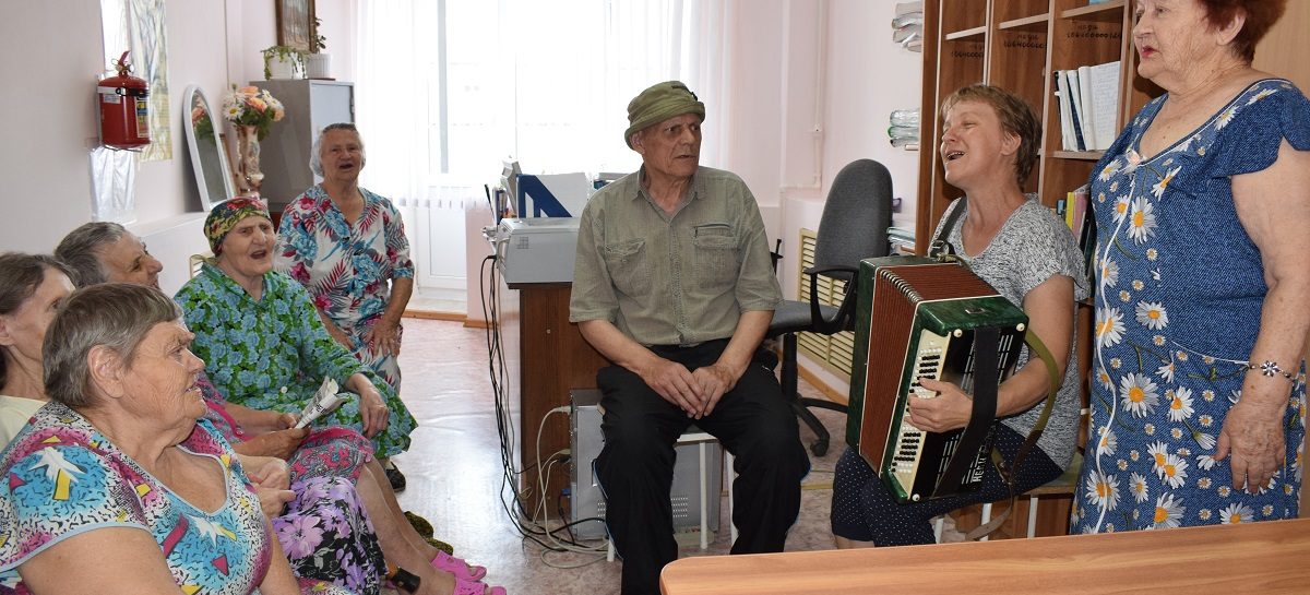 Сальчане могут принять участие в конкурсе на лучшую приемную семью