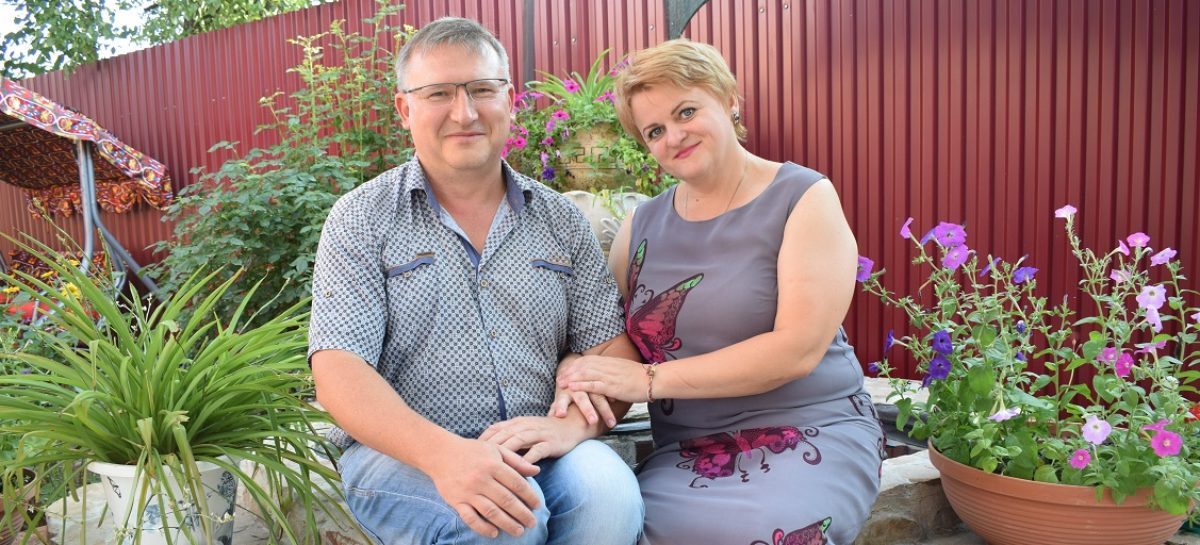 Серебряная свадьба сальской семьи: живут в любви и верности