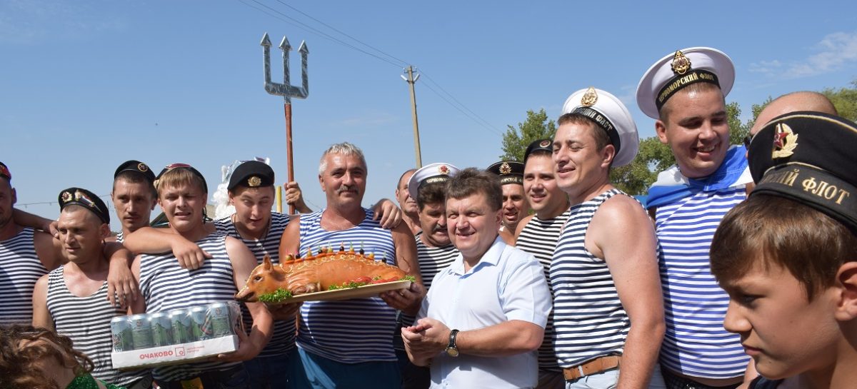 Сальчане отметили День Военно-Морского флота   