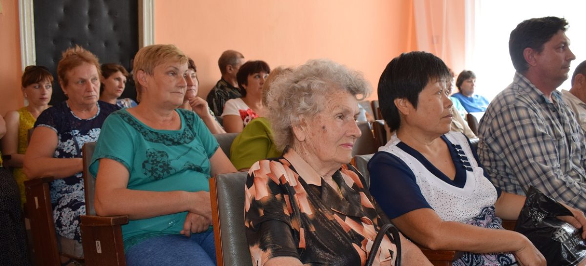 В хуторе Маяк состоялся отчёт главы местного поселения за полгода