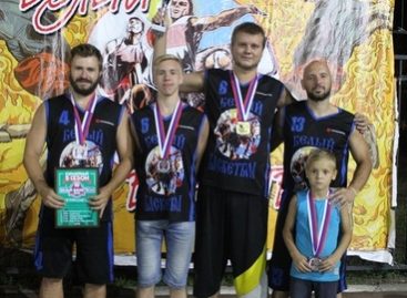 Стритбол: сальский «Русич» стал вторым на «Белом баскетболе»
